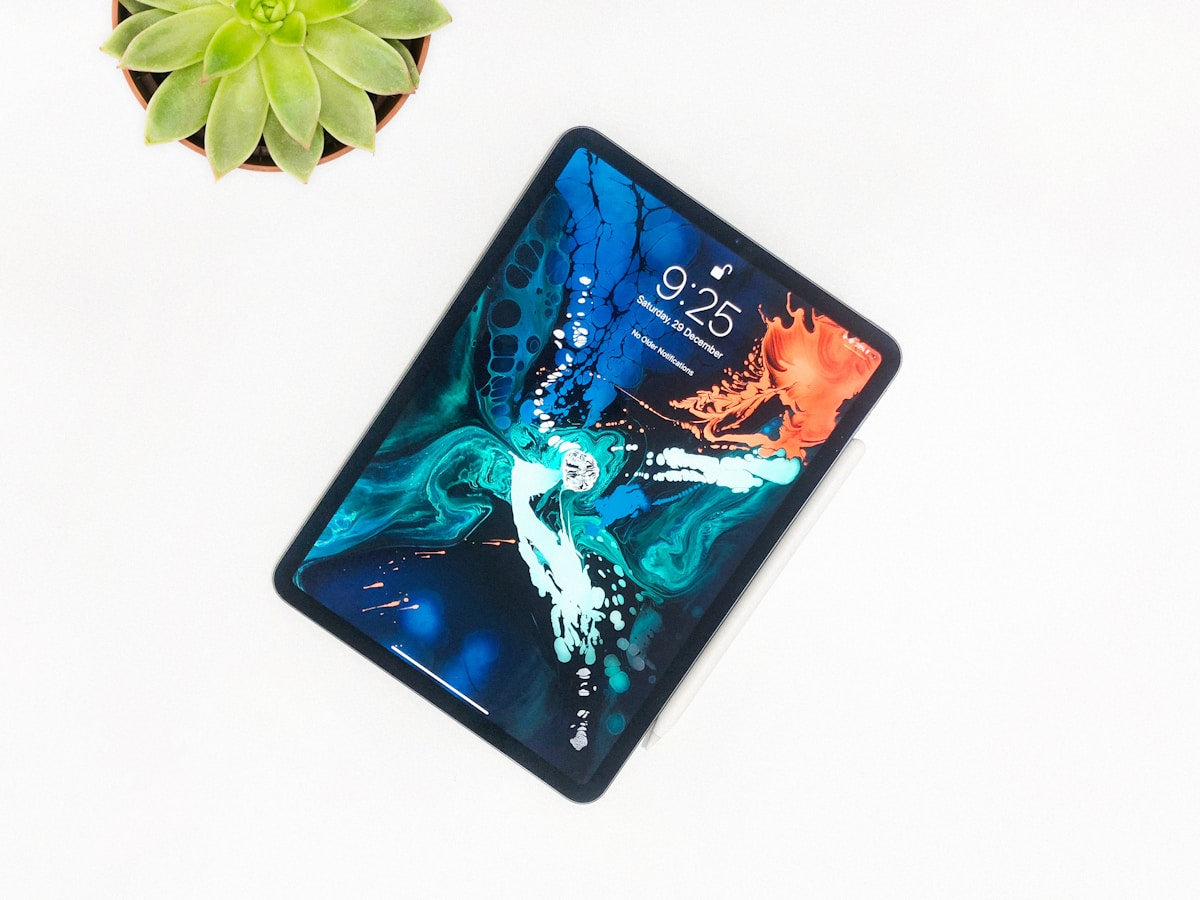 Elite Power Bank Max technology product