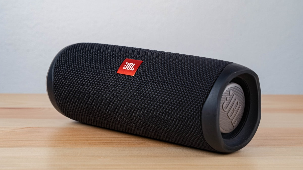 Nova Bluetooth Speaker Edge technology product